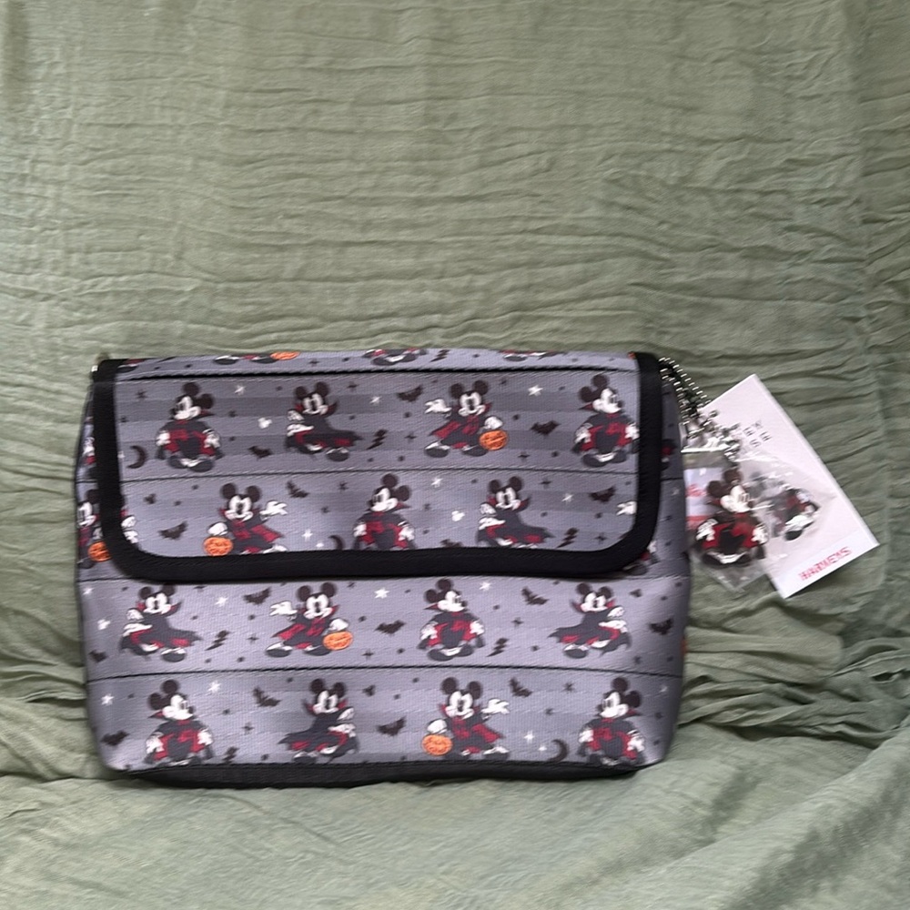 Harveys Seatbelt Disney Vampire Mickey Medium Crossbody NWT SOLD OUT